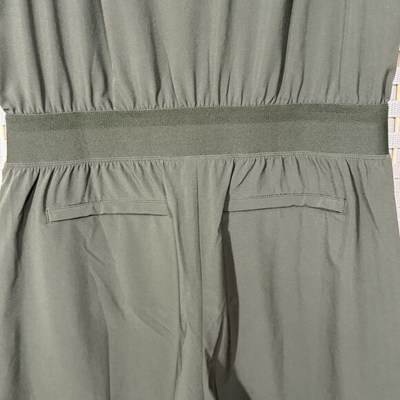 Athleta Brooklyn Utility Romper Size 10 Dark Olive Green Zip Front Pockets EUC - Picture 6 of 11